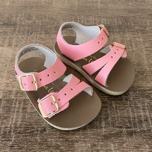 Pink Infant Salt Waters Size 1